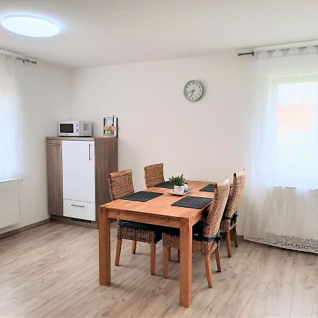Ferienwohnung Sonnenschein บัวร์เกา ภายนอก รูปภาพ